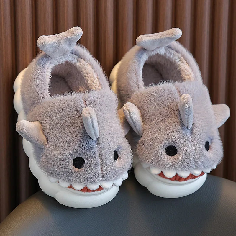 Pantufa Glouby Shark 2