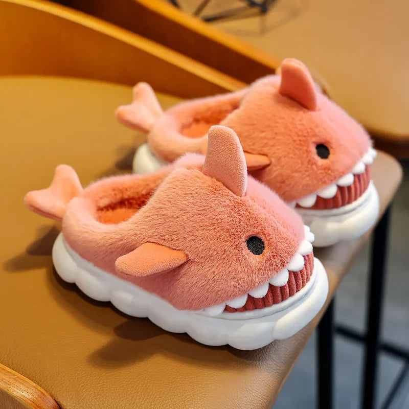 Pantufa Glouby Shark 1